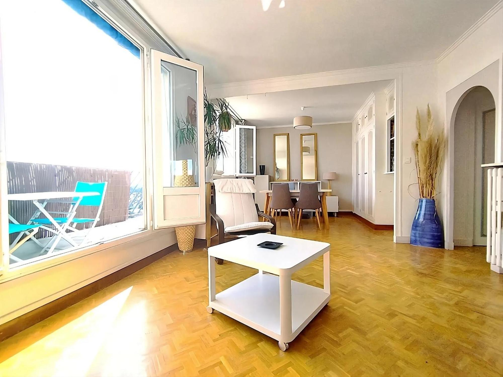 Charmant Appartement Lumineux - Dernier Etage Avec Balcon - Proche Centre-Ville Nantes Esterno foto